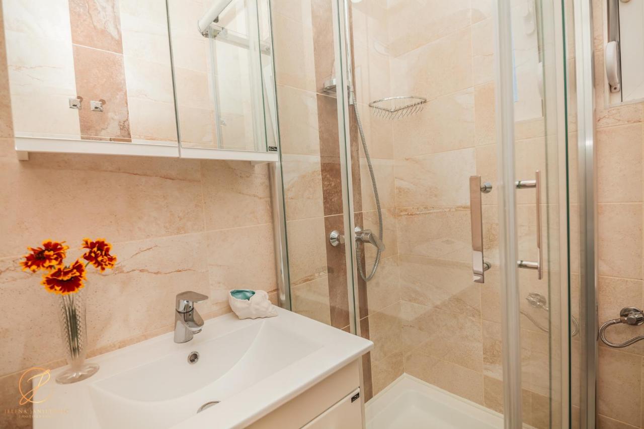 Apartments Ruzmarin ヘルツェグ・ノヴィ エクステリア 写真
