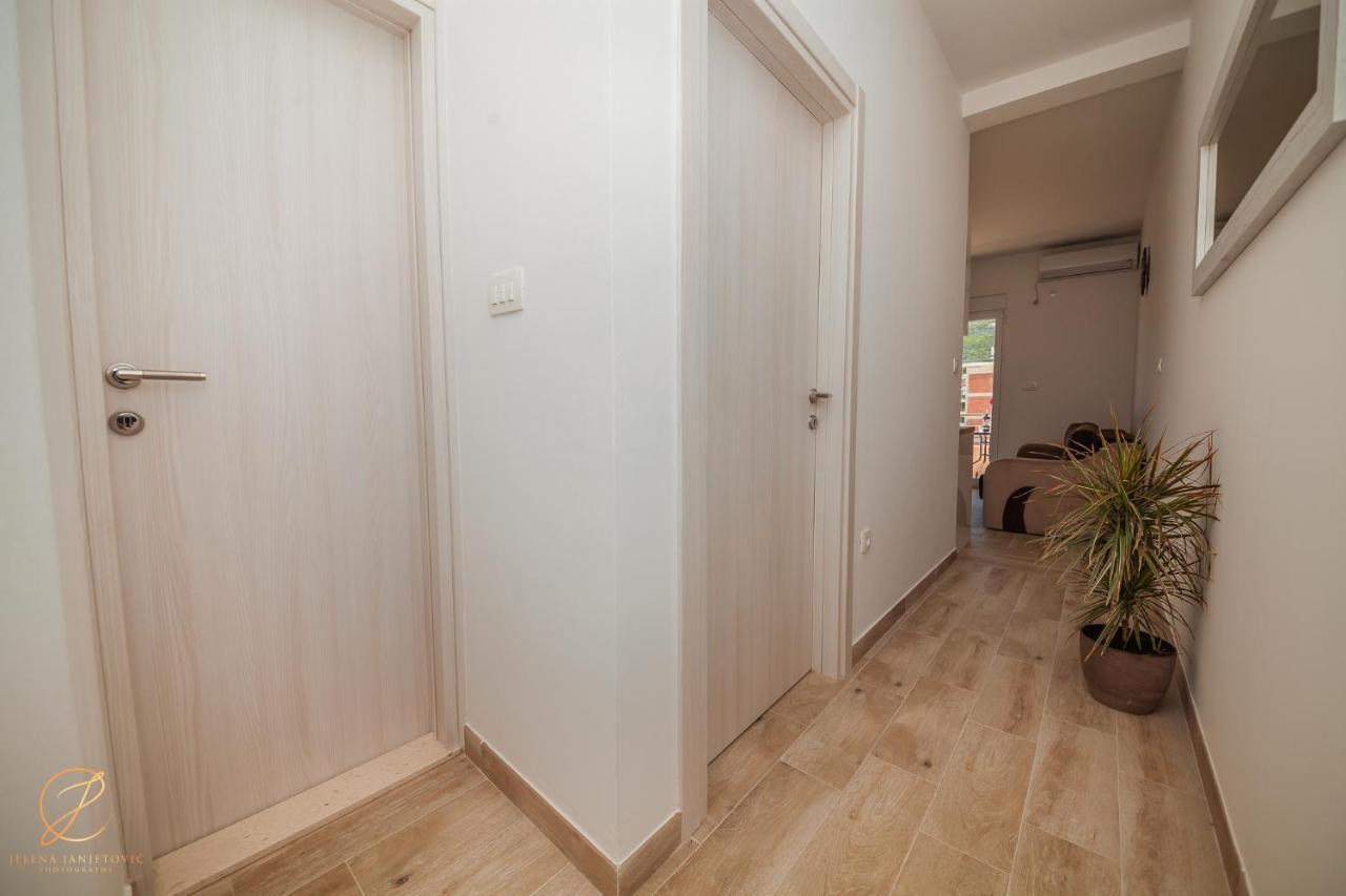 Apartments Ruzmarin ヘルツェグ・ノヴィ エクステリア 写真