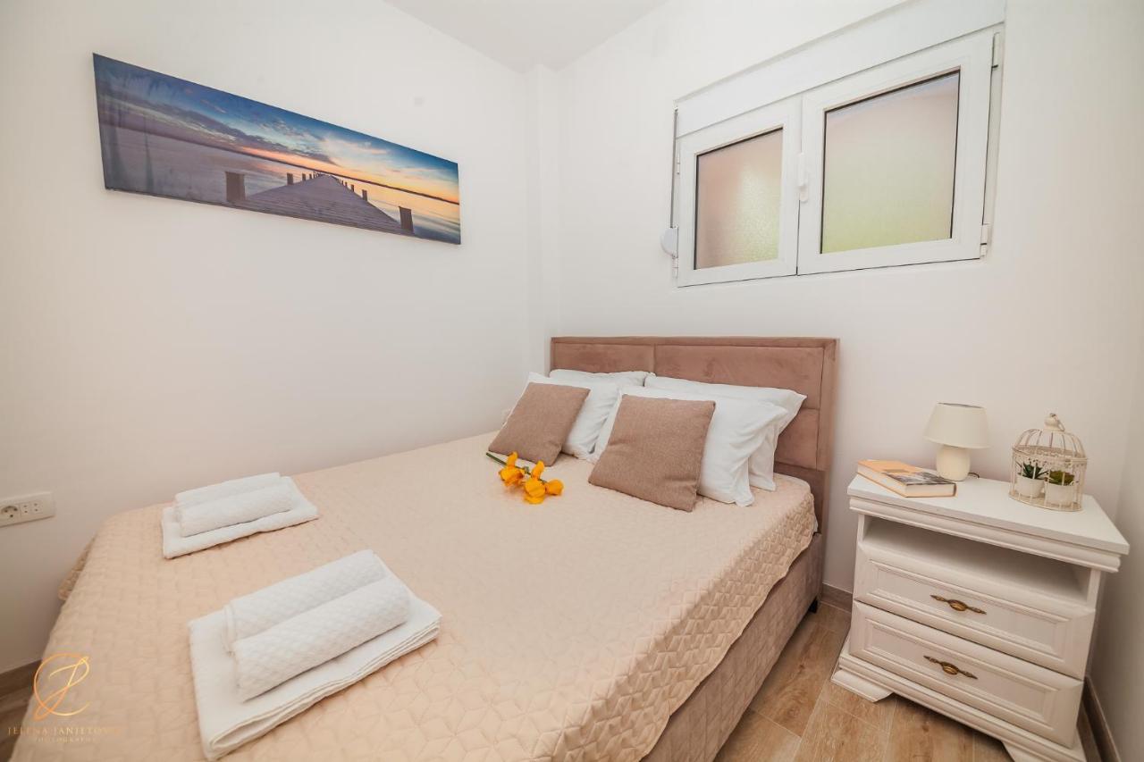 Apartments Ruzmarin ヘルツェグ・ノヴィ エクステリア 写真