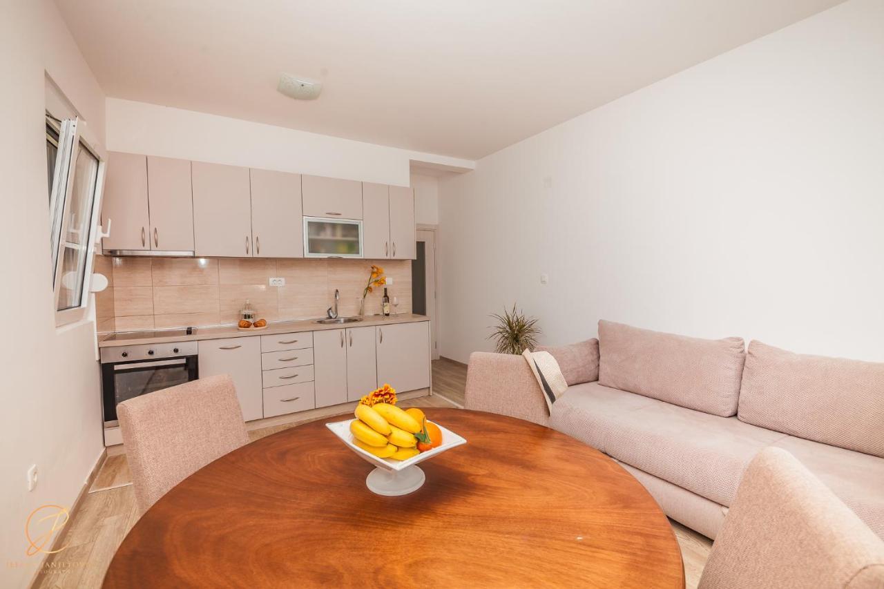Apartments Ruzmarin ヘルツェグ・ノヴィ エクステリア 写真